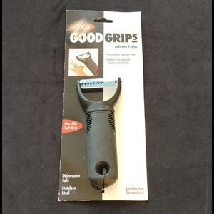 OXO GOOD GRIPS JULIENNE PEELER